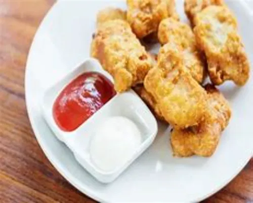 CHICKEN NUGGETS (6PCS)